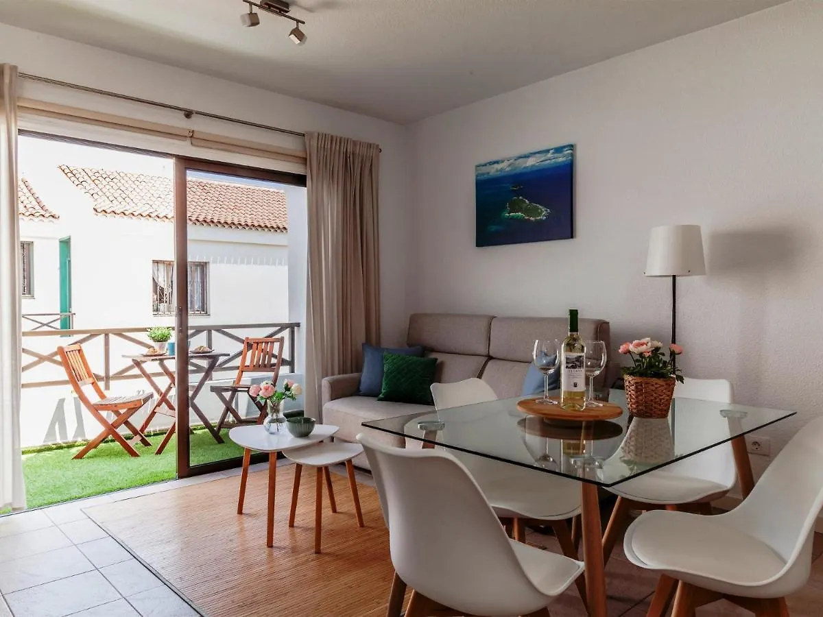 Blue Waters Apartment With Heated Pool Costa Del Silencio